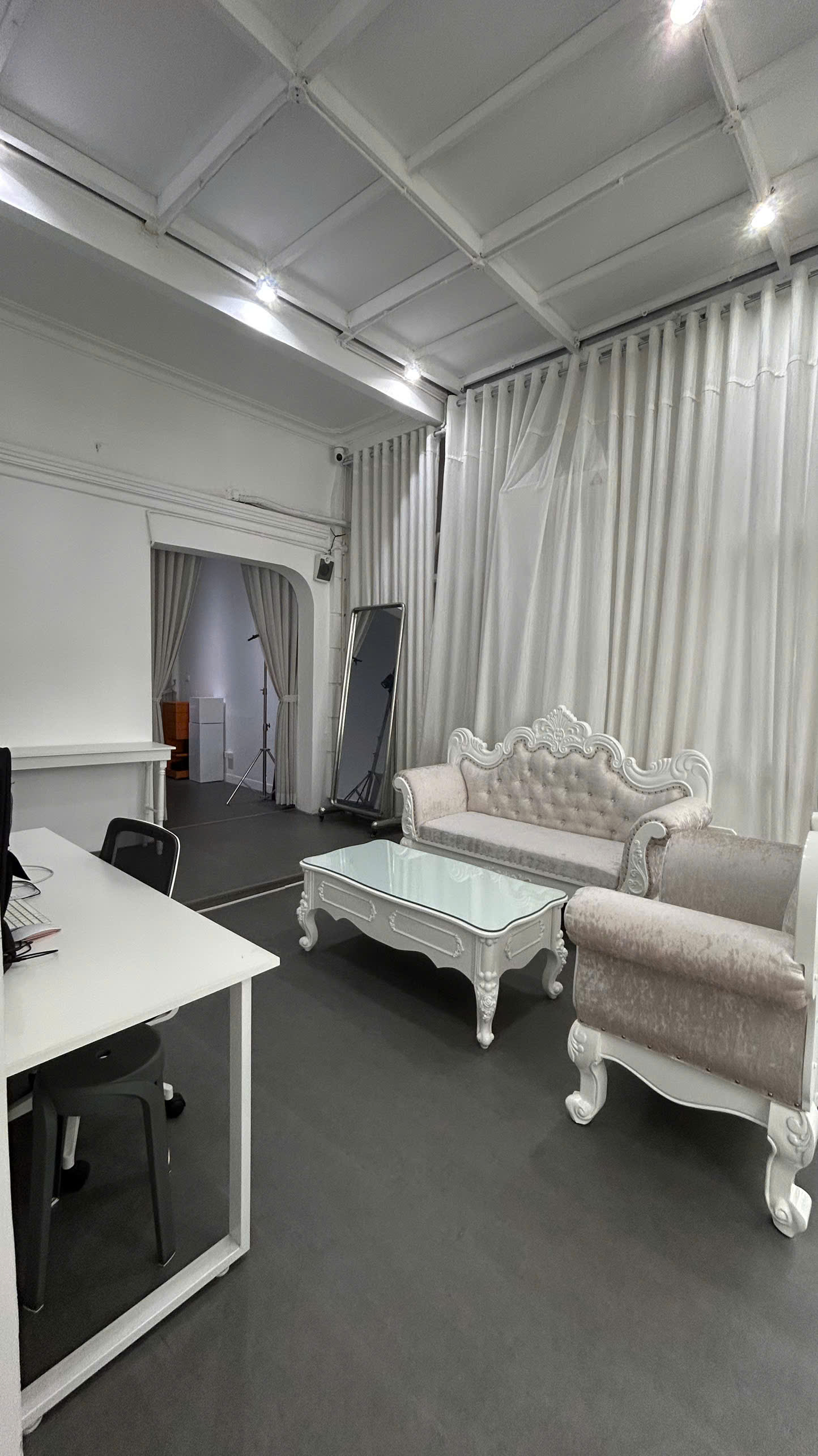 Oldmoon Studio — khung hình 05